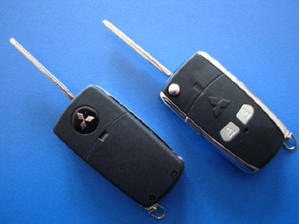 Выкидной ключ Mitsubishi (корпус) 2 кнопки